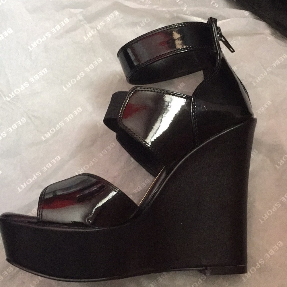 BEBE Platform Black Patent Wedge New Size 5